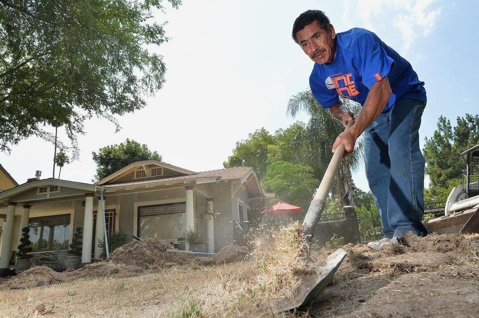 central-san-joaquin-valley-cities-offer-rebates-for-ripping-out-lawns